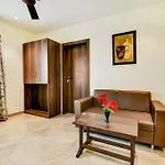 Townhouse Oak Hotel Chaitanya Executive Near Fun Time Multiplex