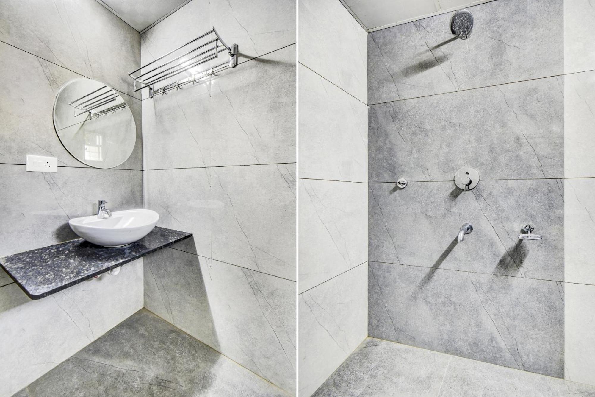 Townhouse Oak Chaitanya Executive Near Fun Time Multiplex Pune