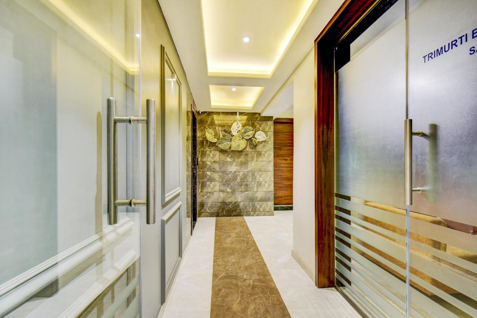 Townhouse Oak Chaitanya Executive Near Fun Time Multiplex Pune