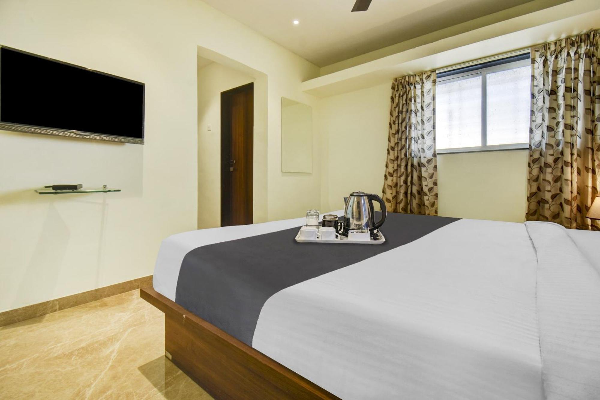 Hotel Townhouse Oak Chaitanya Executive Near Fun Time Multiplex
