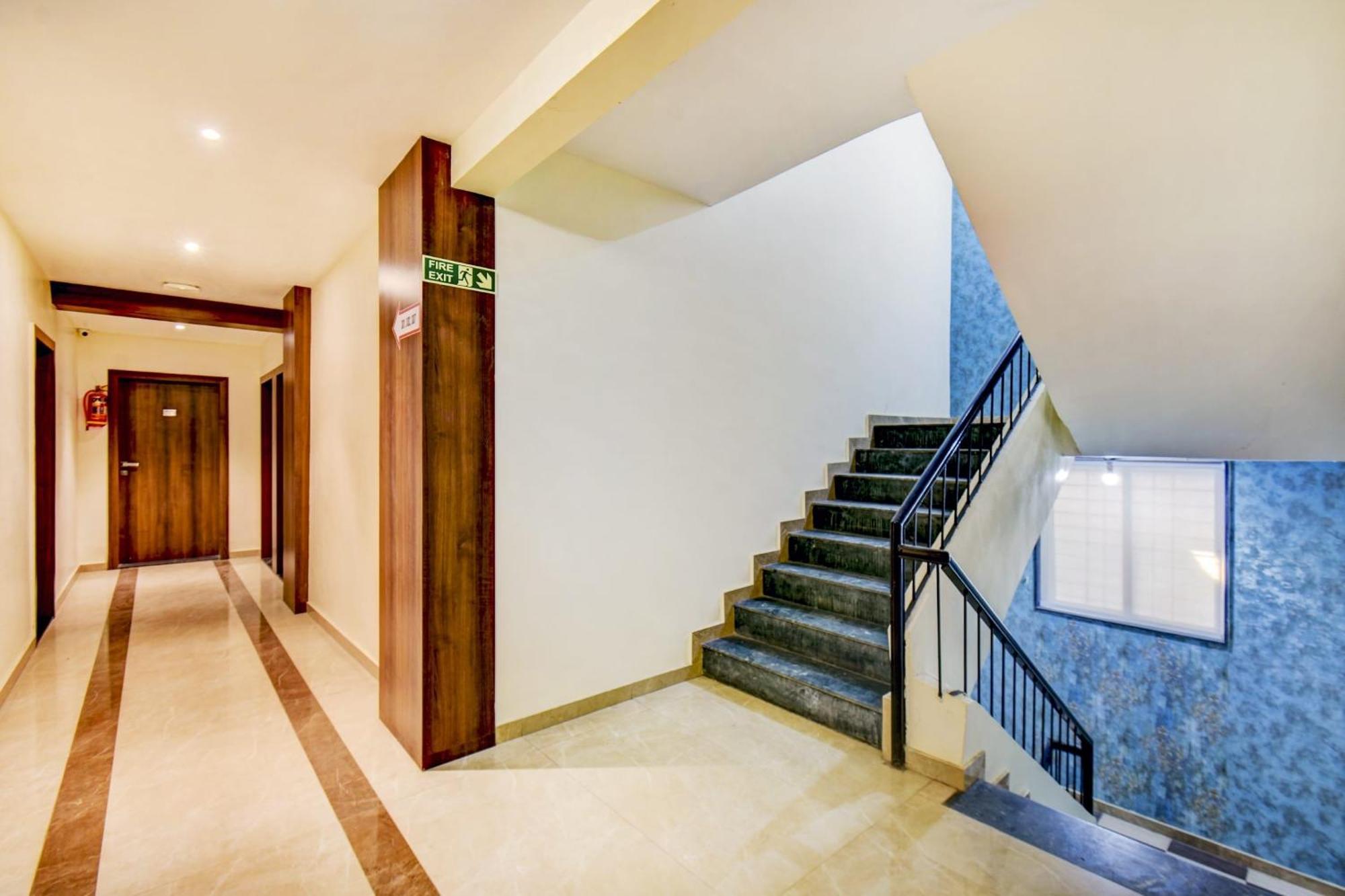Hotel Townhouse Oak Chaitanya Executive Near Fun Time Multiplex