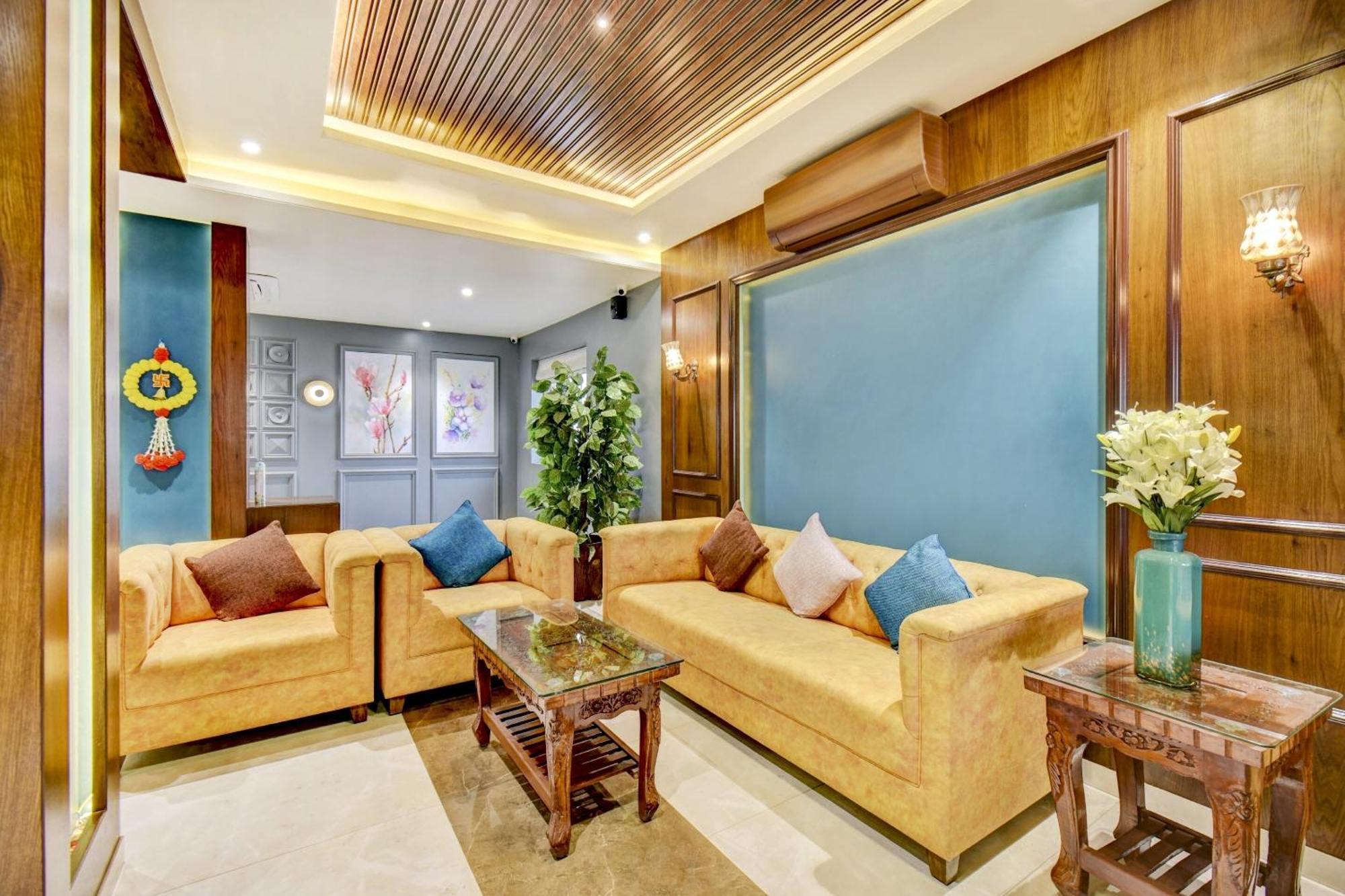 Townhouse Oak Chaitanya Executive Near Fun Time Multiplex Pune